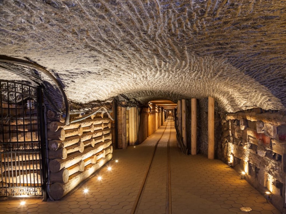Auschwitz & Wieliczka Salt Mine: A Full Day of History and Reflection | ®ExcursionMania