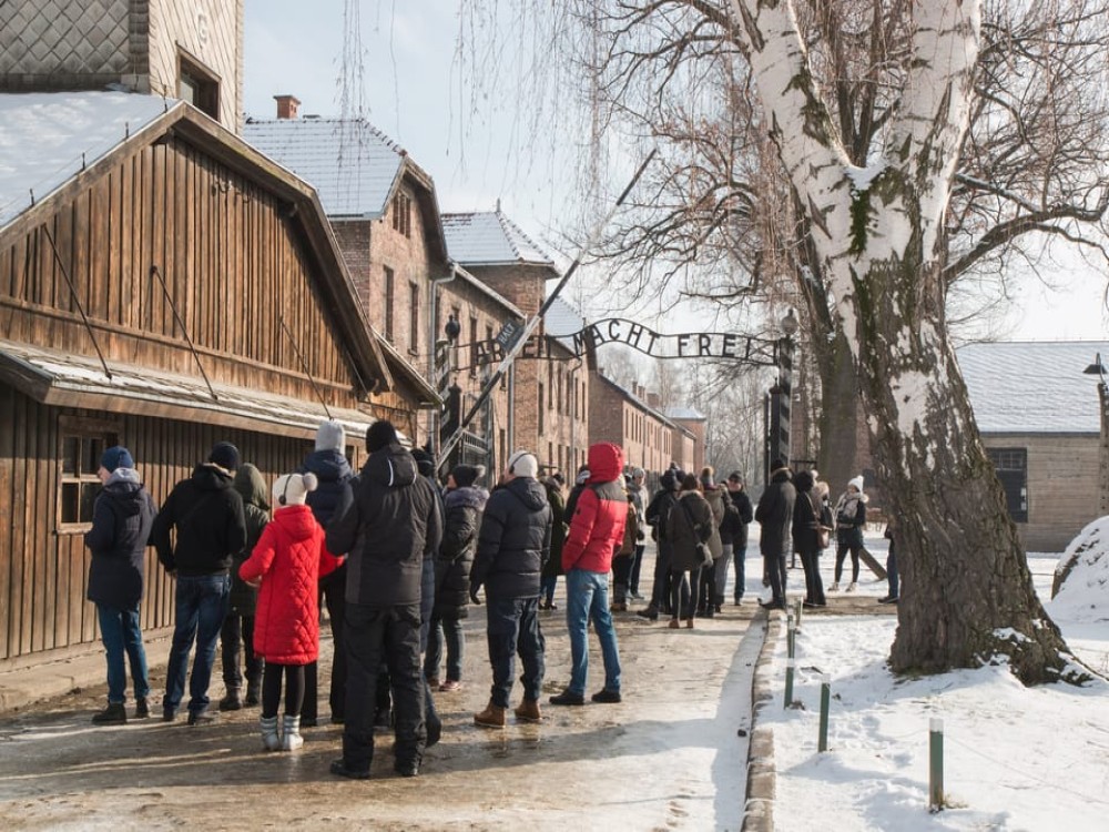Auschwitz & Wieliczka Salt Mine: A Full Day of History and Reflection | ®ExcursionMania