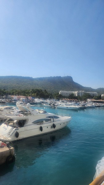 Antalya: Kemer Mega Star Boat Trip with Hotel Transfer | ®ExcursionMania