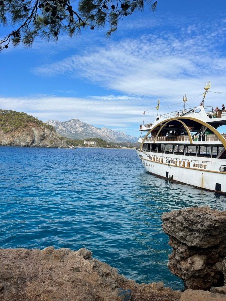 Antalya: Kemer Mega Star Boat Trip with Hotel Transfer | ®ExcursionMania