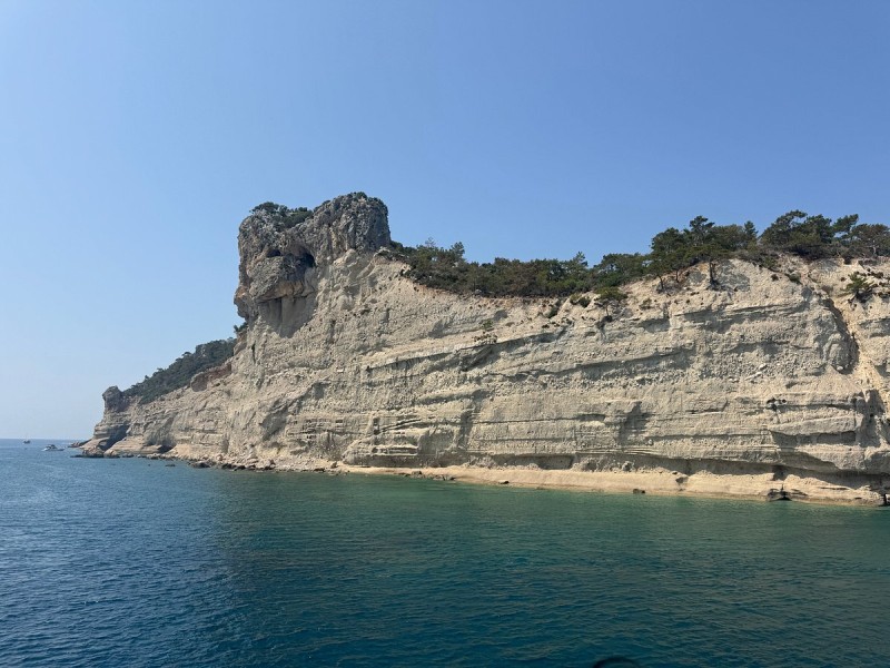 Antalya: Kemer Mega Star Boat Trip with Hotel Transfer | ®ExcursionMania