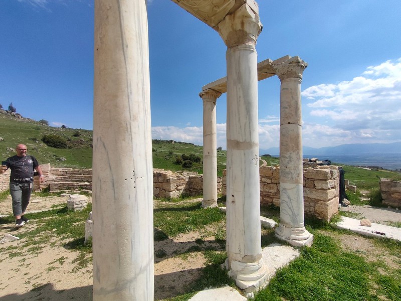 From Antalya: Full-Day Pamukkale & Hierapolis Tour w/Lunch | ®ExcursionMania