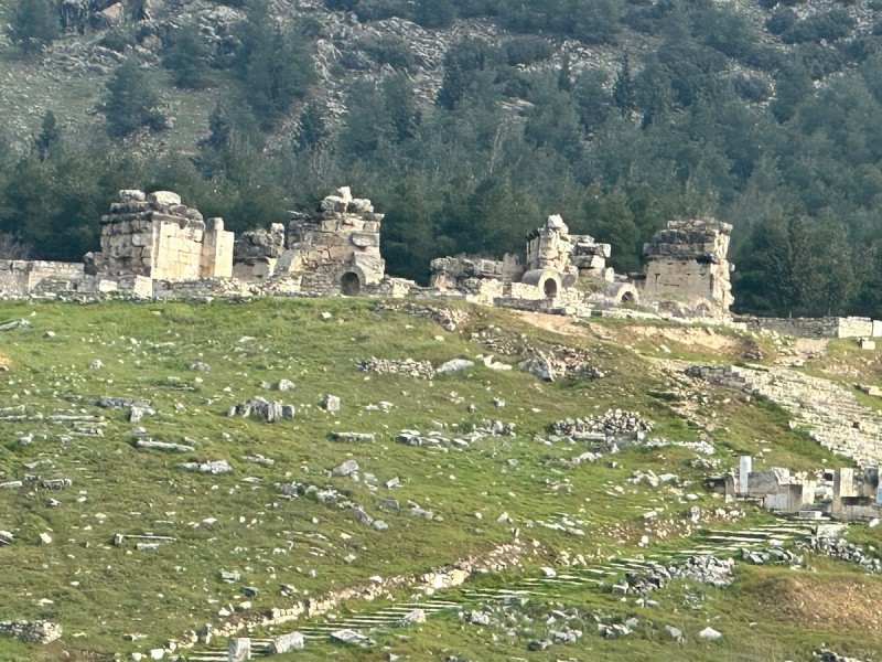 From Antalya: Full-Day Pamukkale & Hierapolis Tour w/Lunch | ®ExcursionMania